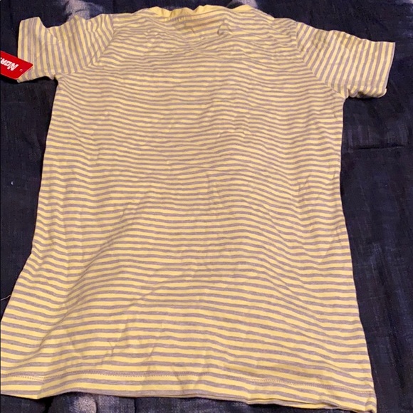 Women’s check short sleeves t-shirt size small NWT - Picture 5 of 5
